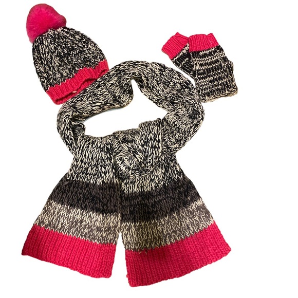 Scarf, Hat, Mit Set - Picture 1 of 1